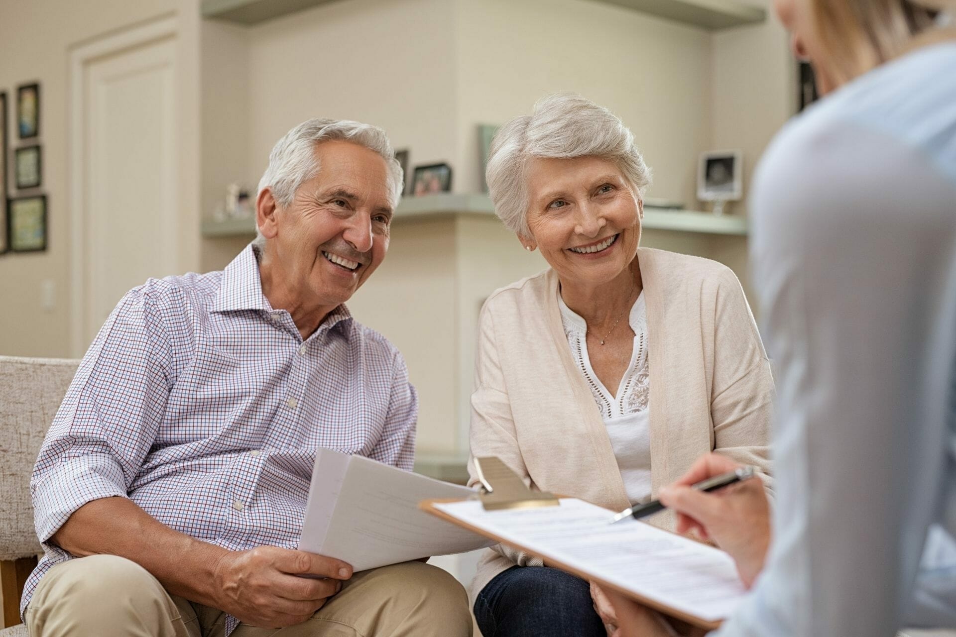 Seniors meeting Ottawa Retirement Living Guide for consultation